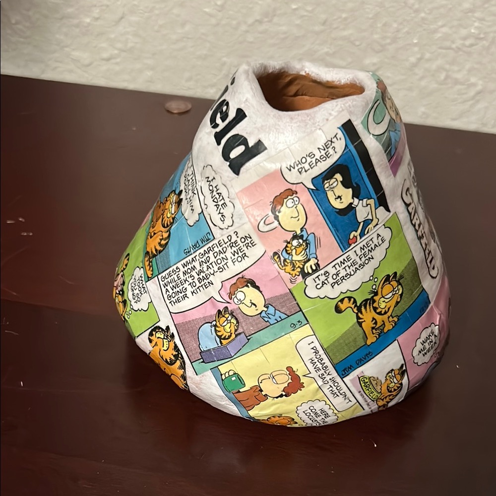 Colorful Comic Strip Vase - Picture 3 of 5